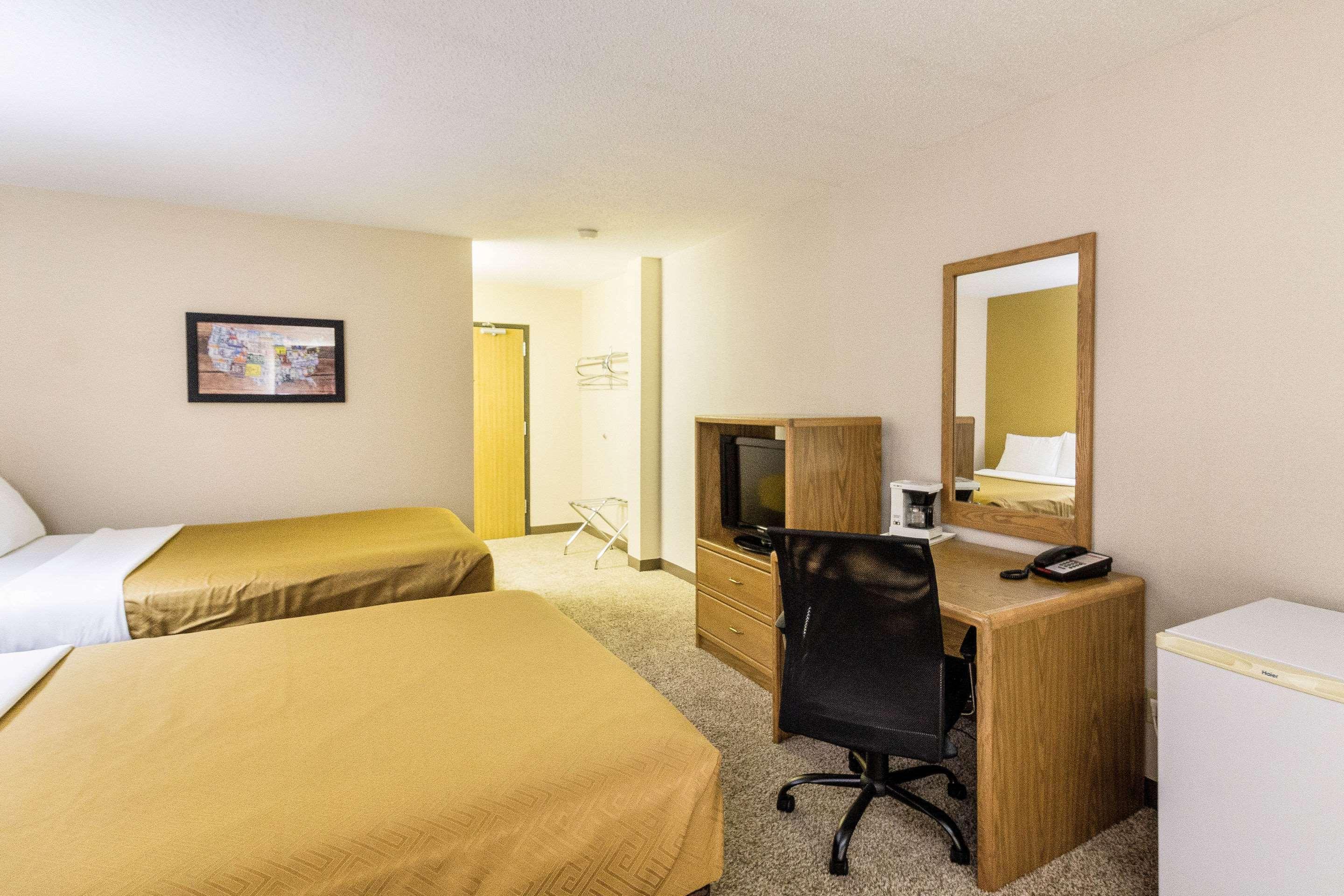 Econo Lodge - Valley City Eksteriør billede